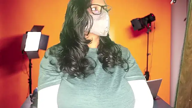 mamoni91 online show from 09-28-25, 05:40