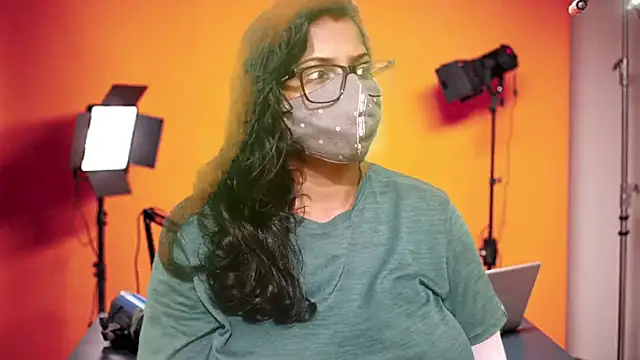 mamoni91 online show from 10-24-25, 03:14