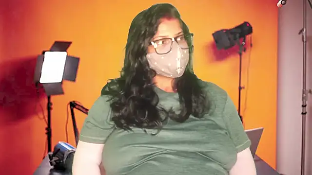 mamoni91 online show from 10-30-25, 03:19