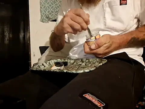 Snapshot of Cantufamily1979 chatting on 09-14-25, 08:46 Cantufamily1979 online show from 09-14-25, 08:46