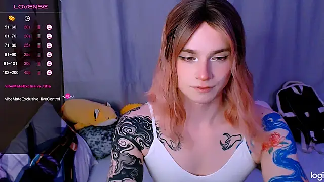 Alice Hells online show from 05-06-26, 04:34