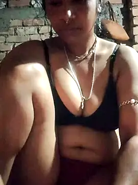 Hotty-dola online show from 12-25-24, 05:05
