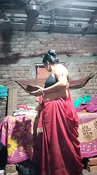 Hotty-dola online show from 12-26-24, 04:36