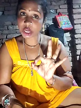 Hotty-dola online show from 02-05-25, 03:52