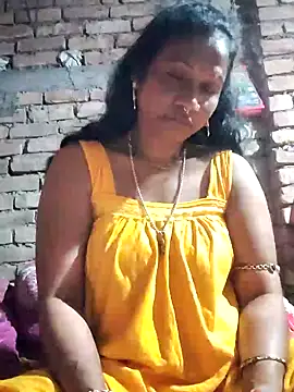 Hotty-dola online show from 02-06-25, 04:21
