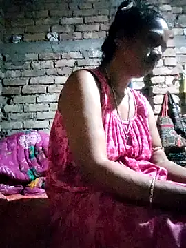 Hotty-dola online show from 02-20-25, 04:39