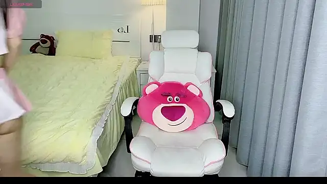 -Wendy   online show from 02-03-25, 12:25