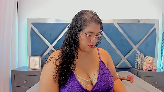 Tiffanymiller00 online show from 05-02-26, 02:22