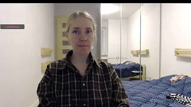 Snapshot of Pepper_mur chatting on 10-14-25, 05:36 Pepper mur online show from 10-14-25, 05:36