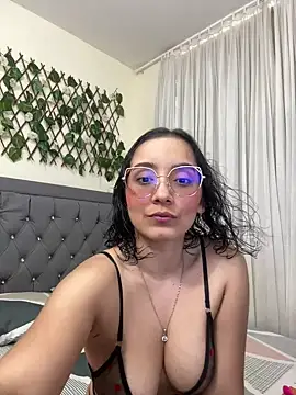 Kay LustyWife online show from 02-19-25, 07:38