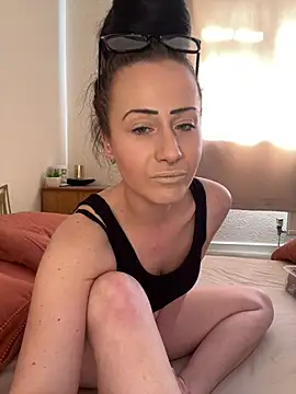 Snapshot of SweetSolez chatting on 04-01-26, 01:41 SweetSolez online show from 04-01-26, 01:41