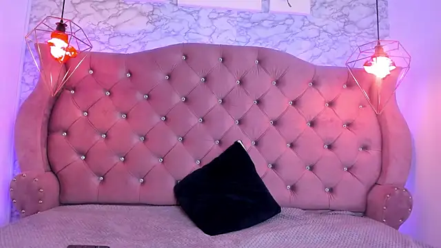 Emily morgan04 online show from 01-11-25, 11:45