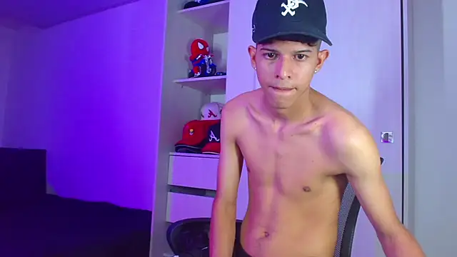 LiamGadiell online show from 02-20-25, 01:46