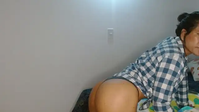 Vanessa Aniston online show from 09-29-25, 11:37