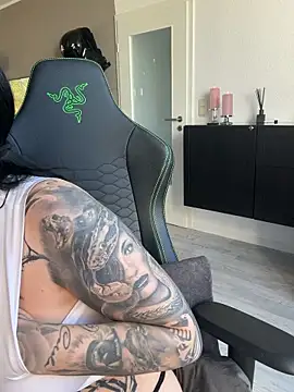 PalinaPr online show from 10-18-25, 10:27