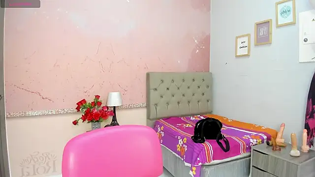 Snapshot of lauren_rios7 chatting on 11-14-25, 01:21 lauren rios7 online show from 11-14-25, 01:21