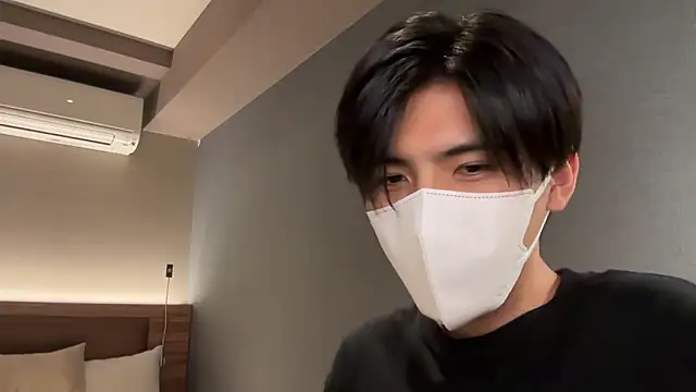 Lio kun online show from 05-17-26, 01:18