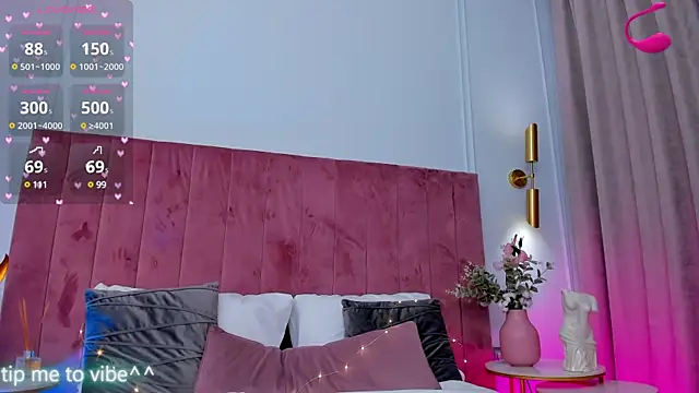 Snapshot of Mayzzie chatting on 01-20-25, 03:37 Mayzzie online show from 01-20-25, 03:37