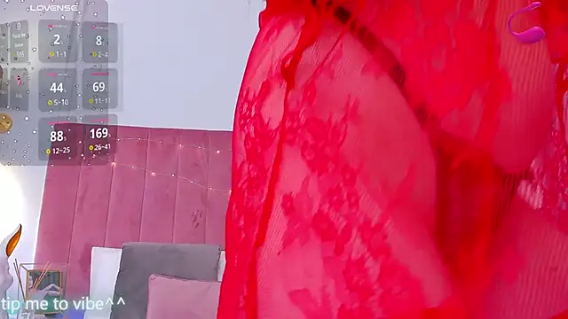 Snapshot of Mayzzie chatting on 02-24-25, 09:09 Mayzzie online show from 02-24-25, 09:09