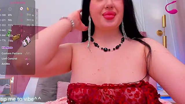 Snapshot of Mayzzie chatting on 03-15-25, 03:18 Mayzzie online show from 03-15-25, 03:18