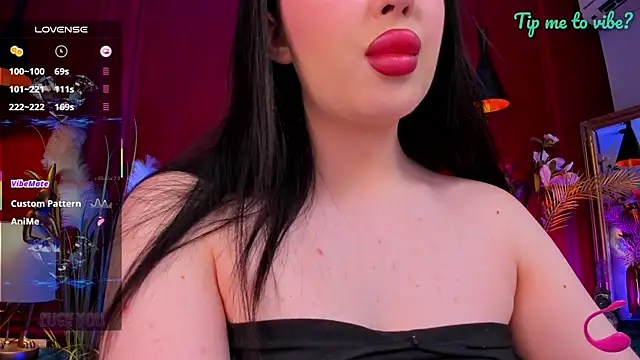 Snapshot of Mayzzie chatting on 07-22-26, 07:16 Mayzzie online show from 07-22-26, 07:16