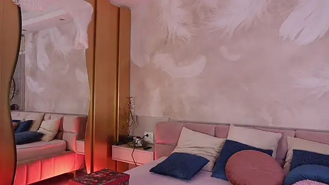 JullyBlair online show from 11-22-25, 05:06