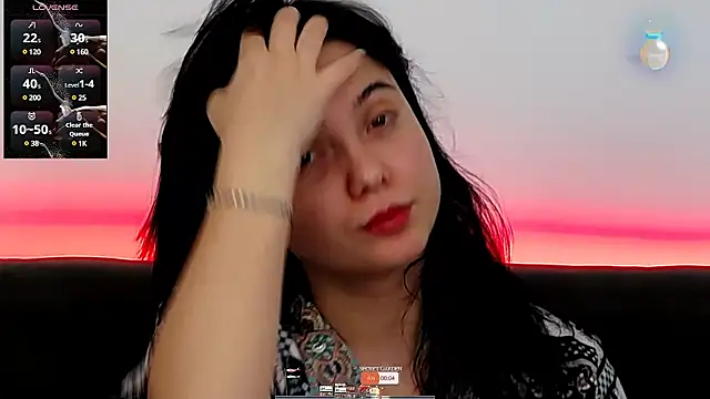 Snapshot of AveryWillow chatting on 01-08-25, 10:48 AveryWillow online show from 01-08-25, 10:48