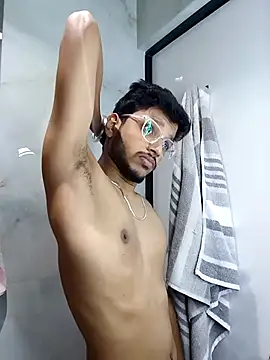 skinnyyyyyyyyy online show from 10-13-25, 04:34