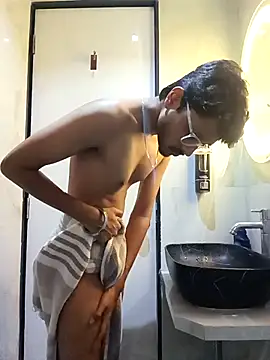 skinnyyyyyyyyy online show from 11-08-25, 04:45