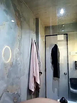 skinnyyyyyyyyy online show from 04-24-26, 04:59