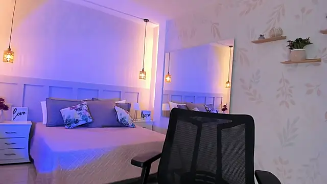 MartinaGuzmann online show from 02-11-26, 01:32