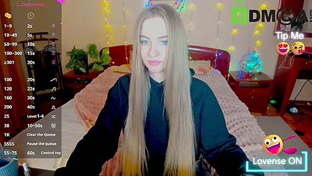Snapshot of alexa_glory chatting on 12-24-24, 07:44 alexa glory online show from 12-24-24, 07:44