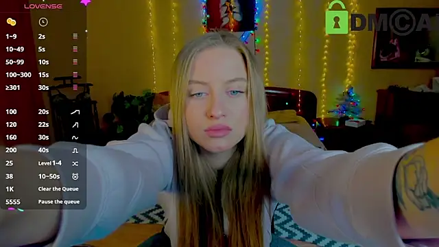 Snapshot of alexa_glory chatting on 01-05-25, 12:42 alexa glory online show from 01-05-25, 12:42