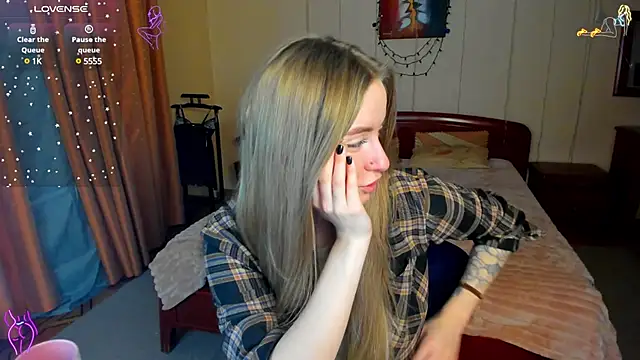 Snapshot of alexa_glory chatting on 02-13-25, 06:27 alexa glory online show from 02-13-25, 06:27