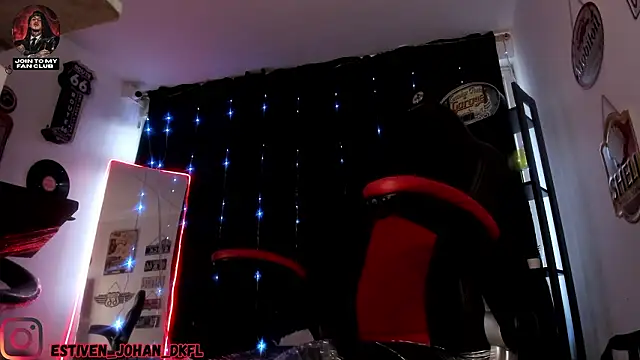 Snapshot of the_beast_master_ chatting on 02-27-26, 08:42 the beast master online show from 02-27-26, 08:42