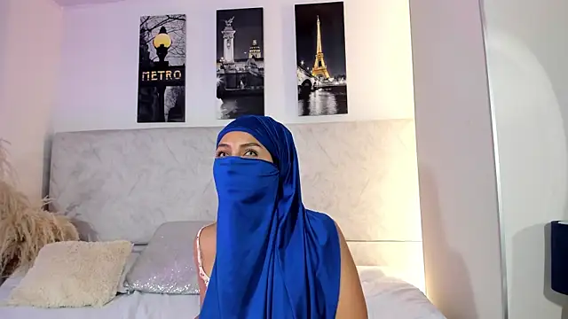 naomiii   online show from 04-29-26, 05:30