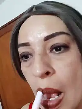 Snapshot of _Prinscarlet_ chatting on 12-22-24, 05:34 Prinscarlet online show from 12-22-24, 05:34