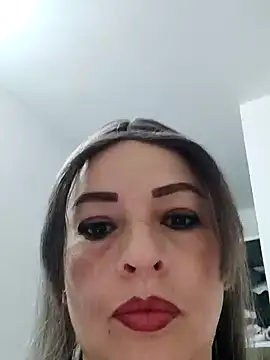 Snapshot of _Prinscarlet_ chatting on 01-18-25, 01:52 Prinscarlet online show from 01-18-25, 01:52