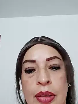 Snapshot of _Prinscarlet_ chatting on 01-18-25, 04:59 Prinscarlet online show from 01-18-25, 04:59