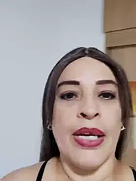 Snapshot of _Prinscarlet_ chatting on 02-07-25, 11:03 Prinscarlet online show from 02-07-25, 11:03