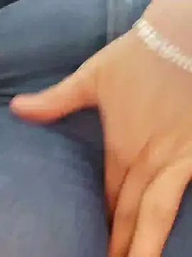 Snapshot of _Prinscarlet_ chatting on 03-13-25, 07:50 Prinscarlet online show from 03-13-25, 07:50