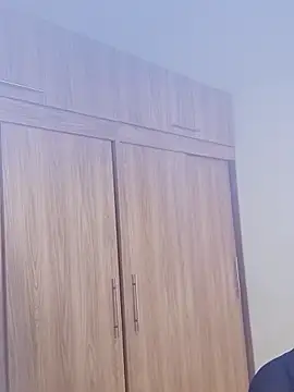 Snapshot of _Prinscarlet_ chatting on 09-08-25, 08:19 Prinscarlet online show from 09-08-25, 08:19