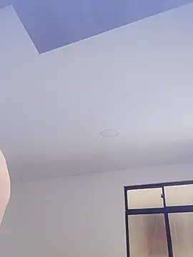 Snapshot of _Prinscarlet_ chatting on 09-12-25, 03:45 Prinscarlet online show from 09-12-25, 03:45