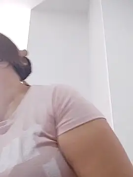 Snapshot of _Prinscarlet_ chatting on 09-28-25, 03:39 Prinscarlet online show from 09-28-25, 03:39