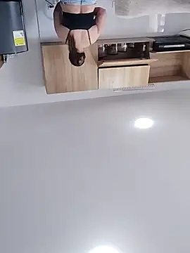 Snapshot of _Prinscarlet_ chatting on 10-03-25, 05:54 Prinscarlet online show from 10-03-25, 05:54