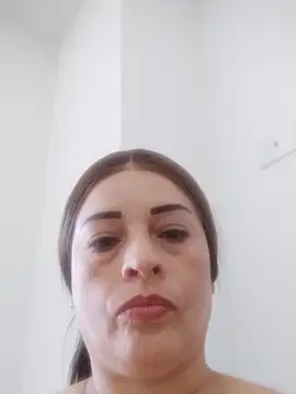 Snapshot of _Prinscarlet_ chatting on 10-06-25, 09:01 Prinscarlet online show from 10-06-25, 09:01