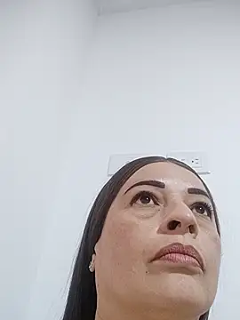 Snapshot of _Prinscarlet_ chatting on 10-20-25, 09:15 Prinscarlet online show from 10-20-25, 09:15