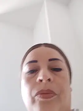 Snapshot of _Prinscarlet_ chatting on 10-27-25, 08:35 Prinscarlet online show from 10-27-25, 08:35