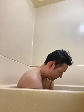 Snapshot of tuki_fu chatting on 01-08-26, 09:11 tuki fu online show from 01-08-26, 09:11