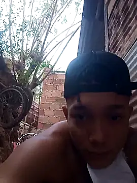 Snapshot of tayson_ chatting on 10-07-25, 11:07 tayson online show from 10-07-25, 11:07